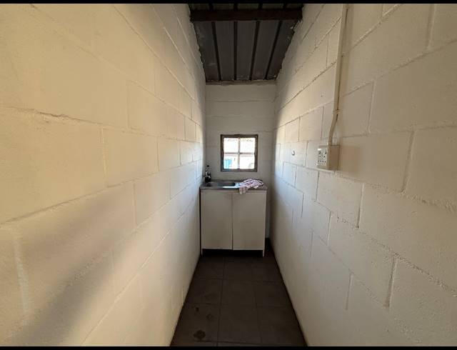 217M² WAREHOUSE TO LET IN EPPING INDUSTRIAL